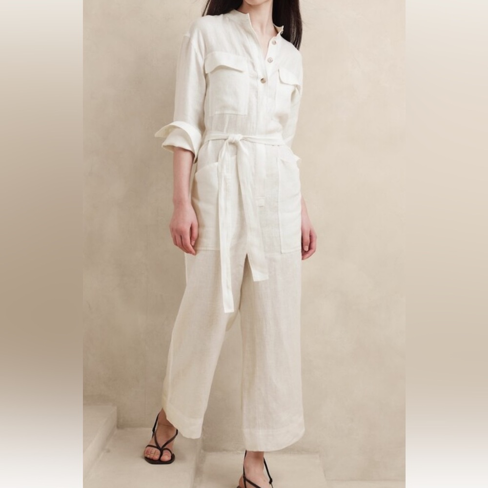Banana Republic Petite Lisa Linen Jumpsuit in Iced Vanilla